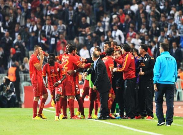 Galatasaray - Beşiktaş derbisinin ardından yıldız savaşları