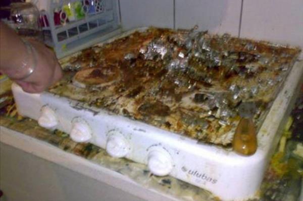 niversiteyi kazanmak herkesin hayali olabilir ama renci evinde yaamak bazen hayalden tesini gerektirir