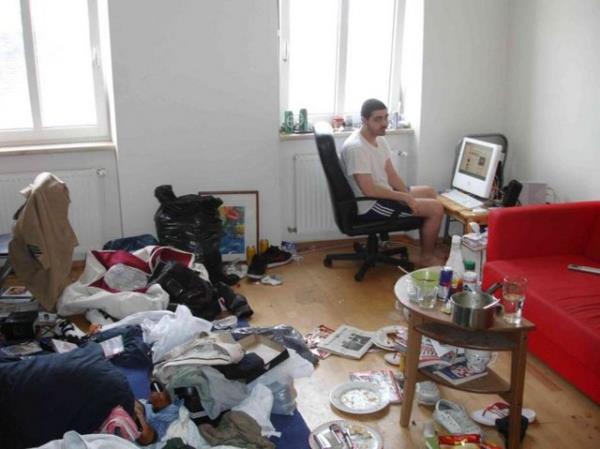 niversiteyi kazanmak herkesin hayali olabilir ama renci evinde yaamak bazen hayalden tesini gerektirir