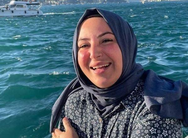 Sosyal medyay� aktif kullanan ve binlerce takip�isi olan Eda Karabulut, kendisine s�ylenen "��ren� yarat�k, sevimsiz pislik" yorumlar�na sesiz kalmad�.