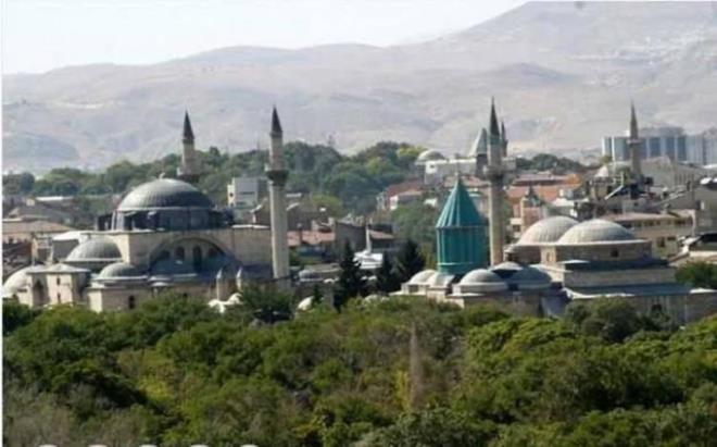 KONYA: sa'dan nce 47-50 ve 53 yllarnda Hristiyan azizlerinden St. Paul buray ziyaret etti ve ehir nemli bir dinsel merkez olarak geliti. Bu nedenle Hristiyanlar ona, "sa'nn tasviri" anlamna gelen "ikonyum" adn verdiler. Abbasiler buray alnca "Kuniye'ye" evirdiler. Trkler bu ismi Konya olarak deitirdi.<br>  KTAHYA: Frigler buraya "Katyasiyum veya Katiation" adn vermilerdir. Daha sonra yre halk buraya Ktahya demitir. mitir.<br>  MALATYA: Hititler dneminde burann ad "Meliddu"dur. Halk tarafndan Malatya olarak deitirilmitir.<br>  MANSA: Yunanca Magnesya'dan gelmitir. Trkler buray alnca Manisa olarak ehrin ismini deitirdiler.<br>  MARDN: Mardin ad Sryanice'de Marde'den geldii rivayet edilir. Romallar "Maride" Araplar ise "Mardin" adn vermilerdir. Dier bir rivayet gre ise Krtedeki Mer-din yani erkek, yiit ?grmek kelimesinden geldii sylenmitir.<br>  MERSN: Mersin'e Mersin denilmesinin sebebi imdiki Mersin ehrinin yaknlarnda eskiden MERSNL adnda bir airet varm. Bu airet Trkistan'dan gelen airetlerdenmi. MERSN ad ile Anadolu'da daha yedi, sekiz tane ky vardr ki, MERSN ad bu Mersin adndaki Trk Oymann adna gre konmutur.