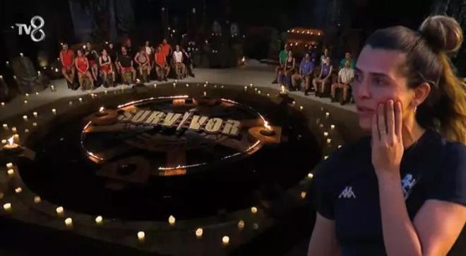 'BZ SENNLE NASIL OYUN KAZANACAIZ'<p>  Merve Aydn, "Bana en yakn iki isimden biri Doukan'd. Doukan' yazma sebeplerimden bir tanesi daha oyuna balamadan, parkur yannda 'benim atm kt'... Ama btn Survivor attan oluuyor Doukan. Sen srekli kendini buna kanalize edip, buna adapte edersen biz seninle nasl oyun kazanacaz. Oyuna geliyorsun asla bizi dinlemiyorsun. Oyunun iinde seme yaparken Doukan bekle dememe ramen duymuyorsun seim yapyorsun, yanl karar veriyoruz. O yzden Doukan yazdm zaten. Eer kendine gveniyorsa performansyla adada kalmaya devam edecek" ifadelerine yer verdi.