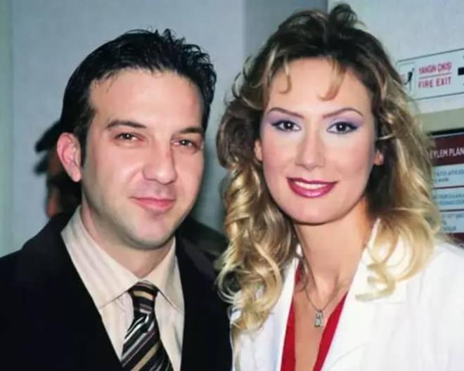 Siyesette de aktif yer alan ve bir dnem milletveili aday aday olan Girgin, deiimiyle sosyal medyada gndem oldu.