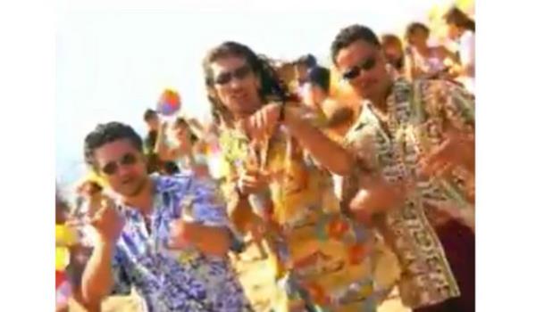 "Takmayacaks�n tak a�acaks�n"