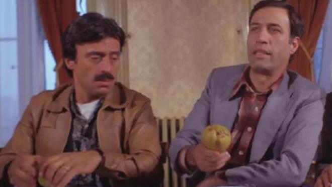 EVKET ALTU'UN YILLAR SONRAK HAL<p>    evket Altu; Tokat, Yedi Bela Hsn, Aile erefi ve ekerpare olmak zere birok farkl projede grev almt. Ayrca baarl oyunculuu ile birok insann adeta hafzasna kaznmt. Bu nedenle usta sanatnn seneler sonraki hali de merak edilebiliyor. te yllar sonraki hali;