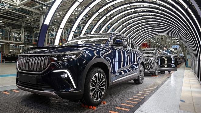 SPARLER 15 OCAK'TA BALAYACAK    6-10 Ocak'ta, 2023 ylnda yaplan ekilite yedek listede yer alan kullanclar iin konfigrasyonlarn gncelleme imkan sunulacak.    15-19 Ocak'ta ise Nisan 2023'te yaplan ekilie katlan ancak sipari hakk kazanamayan kullanclara sipari oluturma ncelii verilecek. 20 Ocak itibaryla da sipari ekranlar tm bireysel kullanclar iin alacak.    Togg, 2024 ylnda kurumsal kullanclardan da sipari toplayacak.