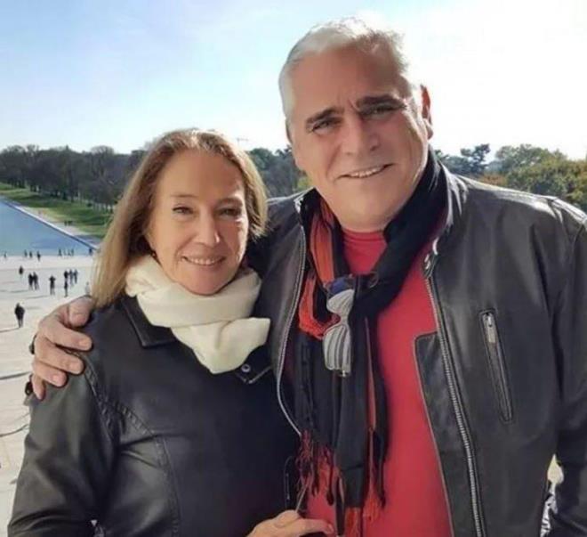 OTOMOBL TAMR EDYOR    Sosyal medya hesabndan ara ara paylamlarda bulunan nl isim New Jersey'de klasik aralarn yannda gncel aralarn da mekanik tamiratlarn kendisinin banda olduu bir ekiple yaptn ifade etti. te sosyal medyadan mesleiyle ilgili yapt paylamlar....