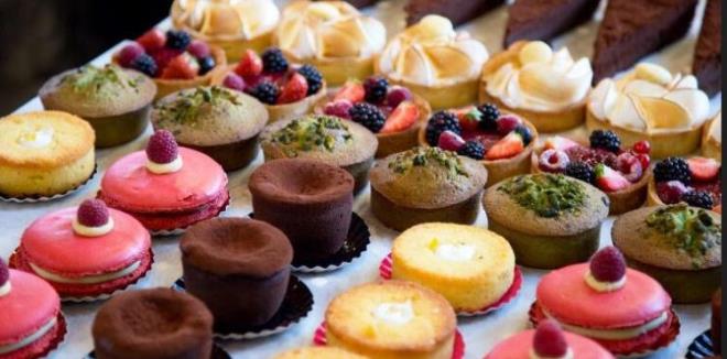 Dnya mutfanda ayr bir yer tutan tatllar dnyann her yerinde byk bir neme sahip. Birbirinden lezzetli ve kltrel olarak farkllk ieren tatllarla ilgili  yaplan aratrma sonular sonras tatlya en dkn lkeler belli oldu. 56 lke ve blgenin dahil edildii ankete gre Trkiye?nin o listedeki sralamas artt. te tatlya en dkn lkeler sralamas