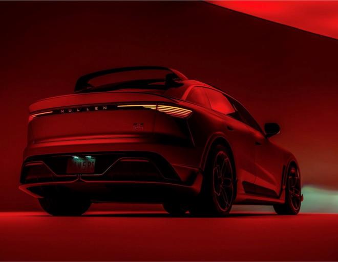 100 kWsa batarya paketi olan model 480 kilometre menzil vadediyor. 800V arj mimarisiyle donatlan ara, uygun artlarda 0'dan yzde 80 arja 20 dakikada ulaabiliyor.