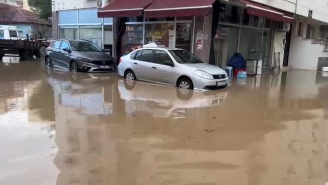lede leden sonra okullar tatil edildi.