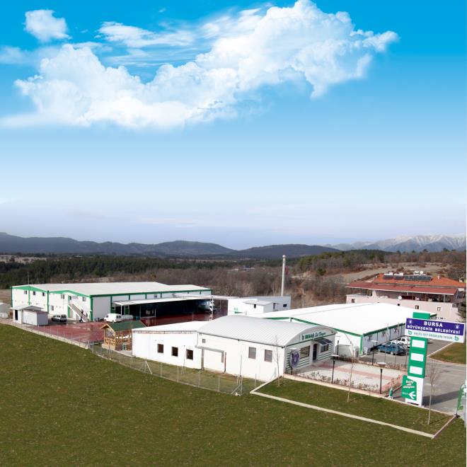 Krsal kalknmann salanmas hedefiyle Trkiye?ye rnek yatrmlar Bursa?da hayata geiren ve 2013 ylnda hizmete at Keles St rnleri Tesisi ile blge iftisine can suyu olan Bykehir Belediyesi, bir taraftan iftinin rnn deerlendirirken, dier taraftan da Bursallar salkl gda ile buluturmaya devam ediyor. Orhaneli, Keles, Bykorhan ve Harmanck ilelerindeki kalknma kooperatifleri ile birlikler vastasyla 2023 yl boyunca iftiden 4 milyon litreye yakn st alan BESA, buna karlk 28 milyon TL?nin zerinde deme yapt. Da blgesi iftilerinden alnan stler, yeni teknolojilerle gelitirilmi tesiste, tamamen hijyenik koullarda kaliteli ve salkl pastrize gnlk st, klasik beyaz peynir, gurme kaar, tost peyniri, dil peyniri, yourt, ayran, lor ve krema olarak Bursa sofralarndaki yerini ald.