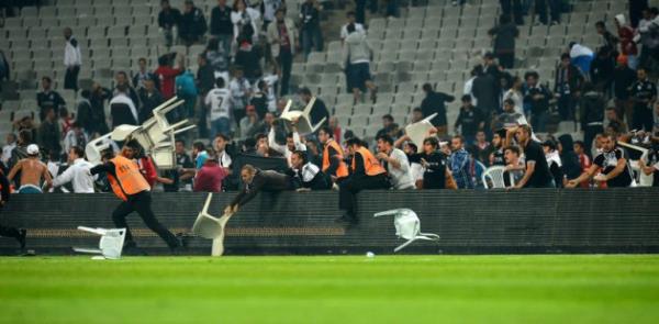 <p><b>DEMET AKALIN:</b></p>  Diana'n�n filminden sonra bu ma�.. Komplo teorileri.. Kafamda deli sorular