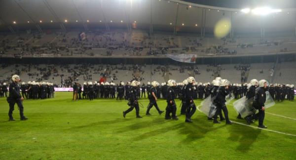 <p><b>BBP GENEL BA�KANI MUSTAFA DEST�C�:</b></p>  Olimpiyat stad�nda bu gece ya�ananlar, olimpiyatlar�n bize niye verilmedi�ini anlamam�za yeter herhalde.