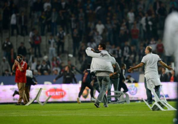 <p><b>N�LG�N BELG�N:</b></p>  GS i�in sevindim. �ar�� i�in �z�ld�m ..Birileri onlara zarar vermek istiyor. Gaza gelmeyelim ..