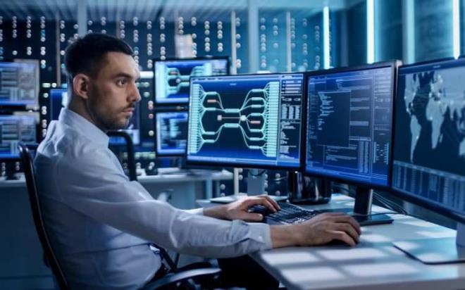 2- YAZILIM MHENDSL    Gelimi teknolojiyle birlikte son dnemde r aan  yazlm mhendislii aranan bir meslek olmasnn yannda en yksek ekonomik getiriye sahip meslekler arasnda yer alyor.