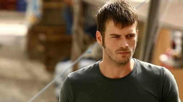 Y�l�n b�y�k b�l�m�n� Londra'da ge�irmeyi hedefleyen Tatl�tu�-Dizer �ifti �stanbul'u tamamen terk etmiyor. �stanbul'daki d�zenlerini koruyacaklar.