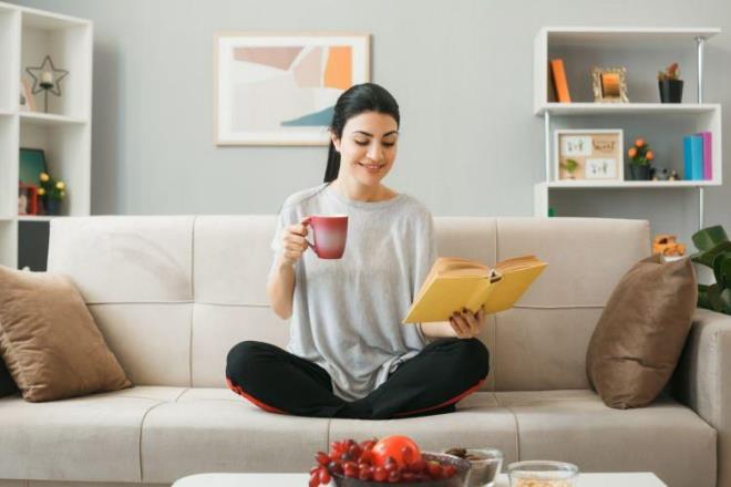 ANNEYE ESNEK EMEKLLK YAI    Ev kadnlarna yaplan bu destek dnda eer annelik varsa ikinci bir erken emeklilik imkan da gelecek. Ayrca ocuk saysna gre de emeklilik artlarnda iyileme yaplacak.