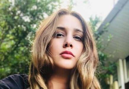 Daha nce sosyal medyada deiimi hakknda yaplan haberlerle ilgili konuan Koak, "Her ay bir haber kyor. Dzenli olarak birileri ok oluyor. Eskiden 37 kiloydum imdilerde 65 kiloya ktm oluyor. Kilo fark ve ufak dokunular var. Estetie kar deilim" ifadelerini kullanmt.