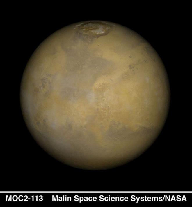 VIKING 1 VE 2    "Viking 1 ve 2", NASA'nn yrtt misyonla 1976'da Mars'n yzeyine ilk kez inen uzay aralar oldu.    Keif aralar, yllarca yzeyde alarak Mars evresi hakknda veriler toplad ve yaam bulgusu arad.    Birok fotoraf eken aralar, Mars yzey evresinin kimyasn inceleyerek "regolit" adl Mars tozunda bulunan mikroorganizmalarn test edilmesini salad.