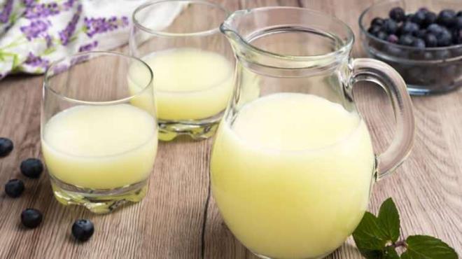 PEYNR ALTI SUYU TKETN    Yaplan aratrmalara gre peynir alt suyu tam bir itah kesici besinlerden biridir. Bu yzden ieceklerinizin iine biraz peynir alt suyu proteini ekleyebilirsiniz.