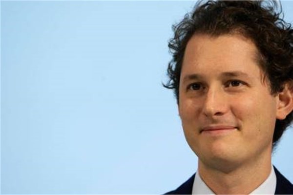 <p><b>03- John Elkann</b></p>  Fiat Ynetim Kurulu Bakan. 37 yanda
