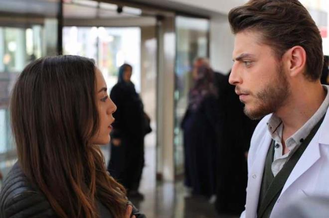 Bu sre zarfnda yeteneklerini daha da pekitiren nl oyuncu, gen yana ramen edindii deneyim ve baarlarla Trk televizyon dnyasnda parlayan bir yldz haline geldi.