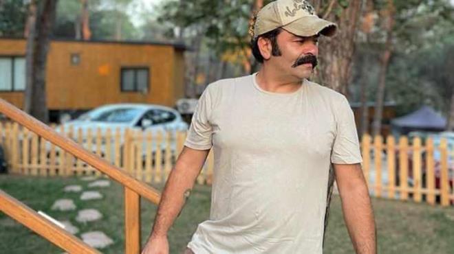 Muhabirlerin sorularn yantlayan Blent akrak, pimanlklar olduunu dile getirerek, yeniden evlenmek istemediini aklad.