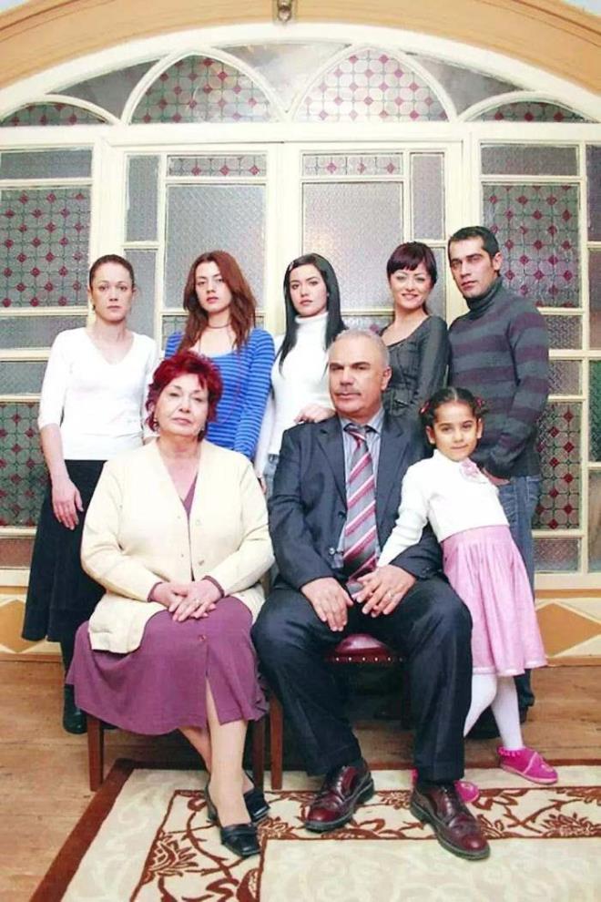 Efsane dizi "Yaprak Dkm" 2006-2010 yllarnda en ok reyting kran diziler arasnda yerini alyordu.