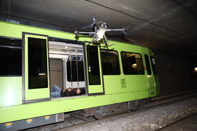 Bursa Bykehir Belediyesi tfaiye Daire Bakanl?nn ortak olduu, HAVELSAN'n koordinatr olarak bavurduu, "Team Aware" projesi Avrupa Birlii lkelerinden gelen 92 proje arasndan birinci olarak seilmiti. Acil mdahale ekiplerini uzaktan takip eden, kapal alanda yerlerini belirleyen, giyilebilir sensrler ve yapay zeka ile aktivitelerini tespit eden, giyilebilir kimyasal biyolojik radyolojik nkleer (KBRN) sensrler, akustik sensrler ve dronelar ieren bir sistemi kapsayan projede Trkiye?nin liderliinde spanya, ngiltere, Almanya, Fransa, talya, Portekiz, rlanda, Hollanda, Belika, Avusturya, Yunanistan ve Romanya?dan 20 kurum yer alyor. Tm acil mdahale ekibinin uzaktan takip edilmesini ve ynetilmesini salayacak projenin teknik ve idari koordinasyonunu Trk savunma sanayisinde yazlm tabanl zmleriyle dikkati eken HAVELSAN yrtyor. 2018 ylnda balayan Avrupa Birlii Teamaware projesinin final program Bursa?da yapld. 13 lkeden uzman ekiplerin katlmyla gerekletirilen program, sahada yaplan tatbikatlarla tamamland.