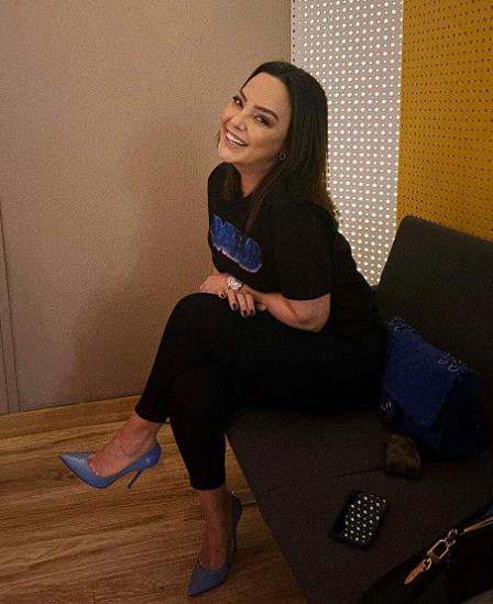 lk evliliini 16 yandayken Hamdi Vardar ile ikinci evliliini ise 2002 ylnda avukat mer Durak ile yapan Gnde, 2010 ylnda i insan Reza Zarrab'la evlendi.  Bu evlilikten 15 Ekim 2011'de kz Alara dodu. Mays 2021'de Zarrab'n kendisini aldatt iddiasyla Bodrum Aile Mahkemesi?nde dava aan Gnde, 11 yllk evliliini sona erdirerek anlamal olarak boand.