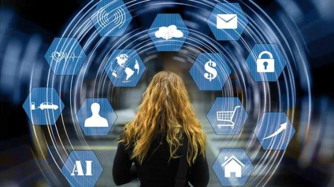 Yapay zeka yazlmlar insanlarn hayatlarn kolaylatrmak iin gelitirildi.  Sohbet botlar karmak sorular yantlayabilir ve hatta baz grevleri rktc derecede insani bir ekilde gerekletirebilir.