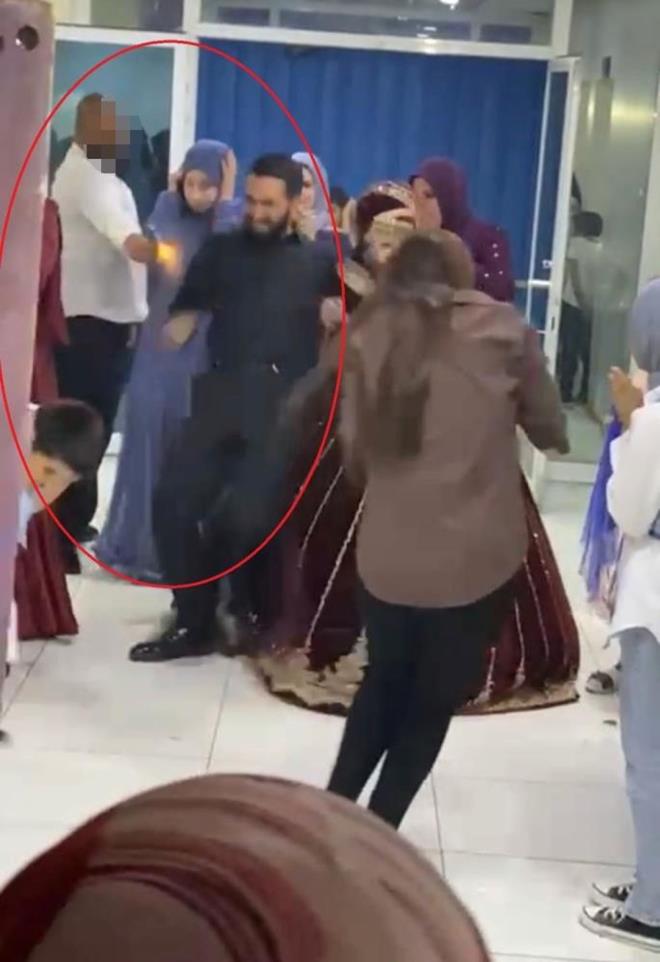 Olay, 5 Eyll 2023 tarihinde Kayapnar ilesindeki bir dn salonunda meydana gelmiti. Kna gecesi merasiminde gelin F.A. ile damat A.E. dn salonuna girdii esnada sank S.A. tabancayla ate etmeye balad.  Olayda damat A.E. ile kna gecesi merasimindeki akrabalarndan E.K. yaraland. Ar yaralanan damat yaknlar tarafndan zel bir hastaneye, ocuk ise salk ekiplerince Gazi Yaargil Eitim ve Aratrma Hastanesi?ne kaldrld.