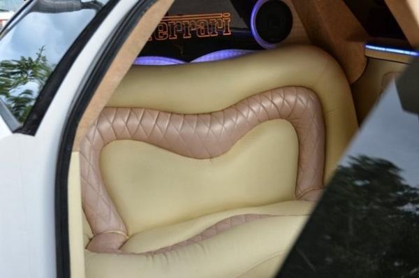 Bu otomobil bir Ferrari limuzin gibi duruyor deil mi? Aslnda bu araba Peugeot 406 Coupe'nin ta kendisi. te bir araba ustasnn arabasnda yapt mthi deiiklik.