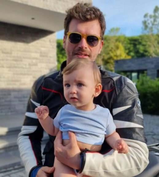 Taltu, kendisi gibi doay ve topra seven ei Baak Dizer'le birlikte Kemerburgaz'da orman iinde bir eve tanmt.