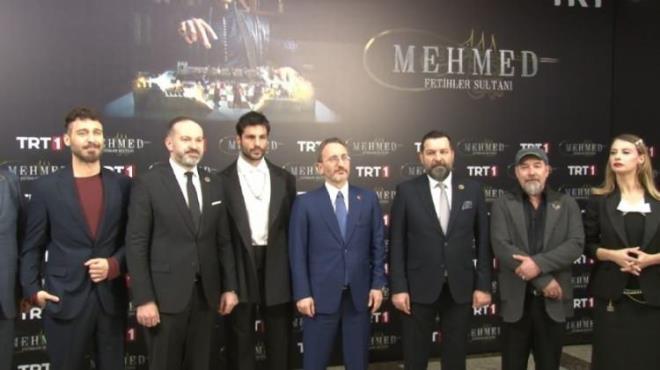 lk blmyle byk ses getiren TRT 1'in yeni dizisi "Mehmed: Fetihler Sultan" iin dn Hali kongre Merkezi'nde bir gala gerekletirildi.