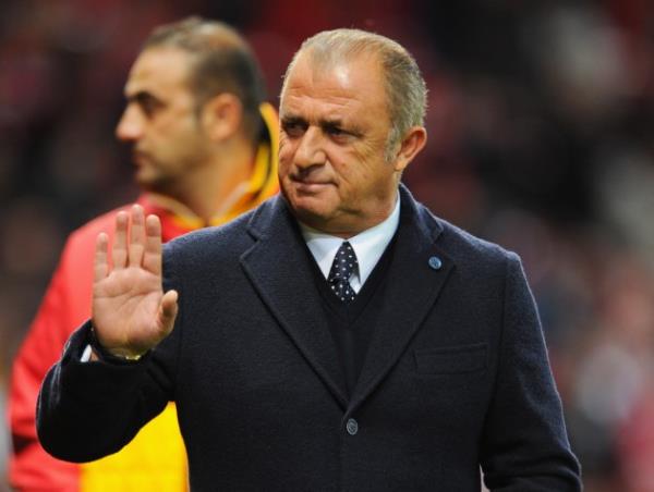 Bunu yapmakla kendi kuyunuzu kazdiniz en ufak basarisizlikta imparator fatih terim diye bagirmalari durduramiyicaksiniz