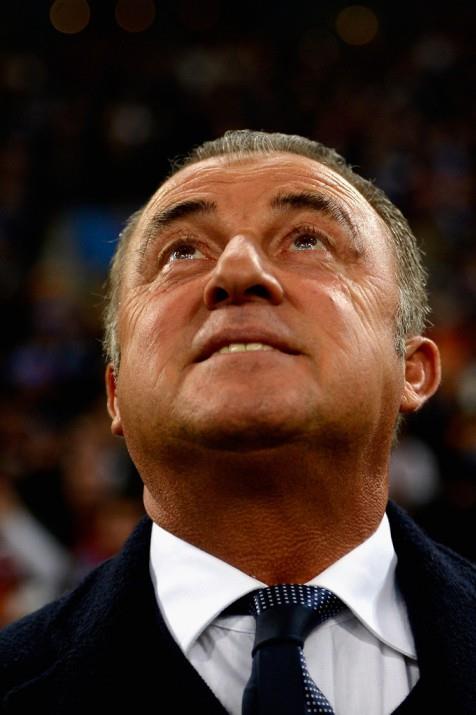 Bir gnde kral olmadk Bir gnde tahttan inmeyiz mparator Fatih Terim lene kadar seninleyiz