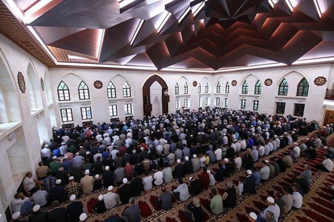 1 MART 2024 CUMA MESAJLARI    Gzlerinizin sadece gzellikleri grecei bir gn olsun. #hayrlcumalar    Allah'n rahmeti ve bereketi zerimize olsun! Cumanz mbarek olsun.    Ya Rabbi! Sana alan elleri, sana ynelen gnlleri, sana bklen boyunlar, sana yalvaran dilleri, ne olur bo evirme, amin. Hayrl nurlu cumalar.    Kalp krmay braktmz, birlik olduumuz bir cuma gn olmas dileiyle... Hayrl Cumalar...    Cuma gnleri,duann kabul olaca bir an vardr. Cuma?nn gndz,gecesinden daha kymetlidir Allah Cumamz ve ettiimiz dualar kabul etsin inallah    Rabbim, sevginle dopdolu yreklerle sana kavumay ve sevdiklerimizle sonsuzlukta bulumay nasip eyle, amin. Hayrl Cumalar.    Allah?n (c.c.) rahmeti, mafireti, bereketi zerine olsun. Rabbim gnmz hayrl ve bereketli klsn, Hayrl cumalar diliyorum.