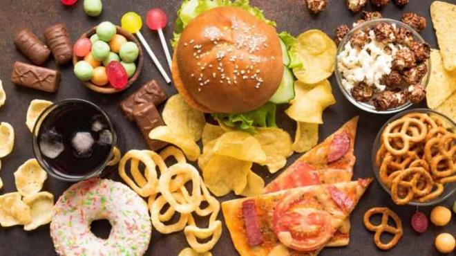 Gnlk hayatmzda zellikle genlerin ok sk tkettii baz gdalar zerinde yaplan bir aratrmaya gre ilenmi gdalarn lmcl hastalklar tetikledii ve 32 farkl salk sorununa yol at ortaya kt. te ok ilenmi o gdalar