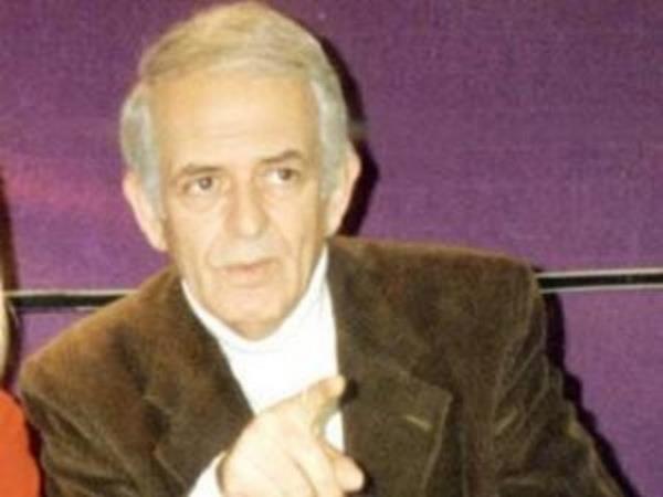 Her kelimesi kolaylkla anlalan, yumuak ses tonuyla hafzalarda yer etti Hu.