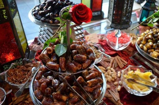 SEBZE MEYVE OLDUKA NEML    Her gn en az 5 porsiyon meyve-sebze tketin. Meyve-sebze tketimi, vitamin mineral ihtiyacnn karlanmas ve Ramazan aynda ska karlalalan kabzlk probleminin nlenmesi asndan nemlidir.