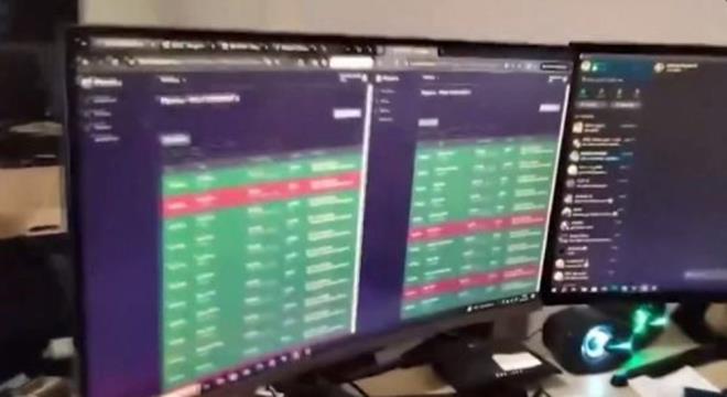 phelilerin banka hesaplarnda 600 milyon liralk ilem hacmi bulunduu belirlendi.  Operasyonda ok sayda ruhsatsz tabanca ile nakit para ve dijital materyale el konulduunu belirten Bakan Yerlikaya, ?Yasa d bahis oynatanlarn, biliim sistemlerini kullanarak dolandrclk yapanlarn enselerindeyiz. Onlara gz atrmayacaz.? dedi.