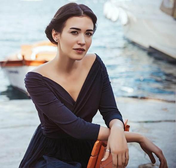 te baarl oyuncunun eski halleri;