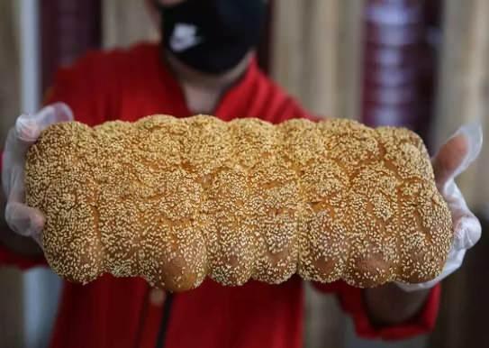 RAMAZAN KAHKES    Gaziantep yresinde her Ramazan, Ramazan'a zel bir lezzet olan Ramazan kahkesi frnlardaki yerini alyor.