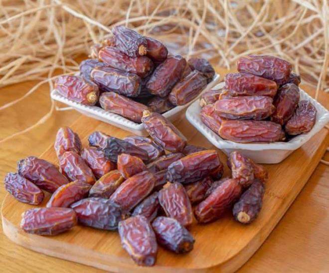 Vitamin ve antioksidan ynnden zengin olan hurma enerjinizi ykseltir.