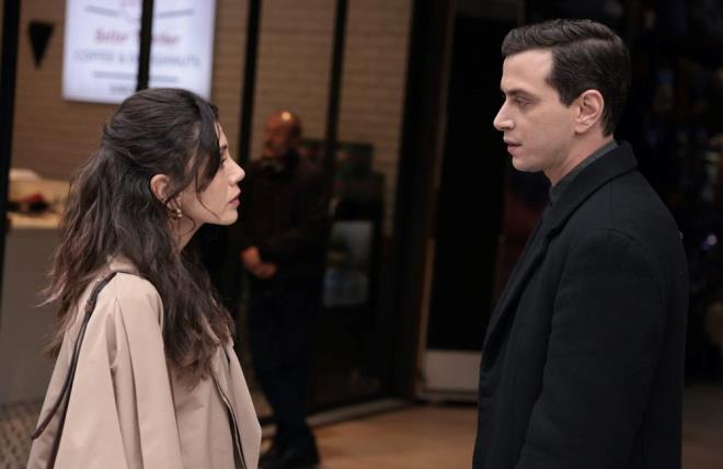 Barollerini Gke Bahadr, Selahattin Paal ve Bar Falay'n paylat mer'in 18 Mart Pazartesi akam yaynlanan 48. blmnde; Gamze ile mer'in ayrlk karar ve zorlu vedas dikkat ekti.