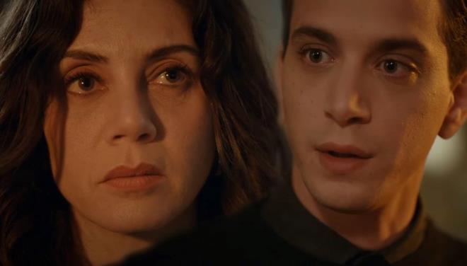 MER' YIKAN KARAR    mer son blmde; iftar srasnda Gamze'nin kendisine boanma davas atn renen mer yklrken Gamze onunla konumak istedi.    Bunu kabul etmeyen mer, babas Reat'n isteiyle Gamze ile konumaya kt.    mer'den "Byle herkesin iinde renmeni istemezdim" diye zr dileyen Gamze, mer'in onu terslemesiyle sinirlendi.    "Bekleseydim yapamazdm, cesaret edemezdim" diyen Gamze'ye "yi ki beklememisin. Ne kadar dncelisin" ifadelerini kulland.