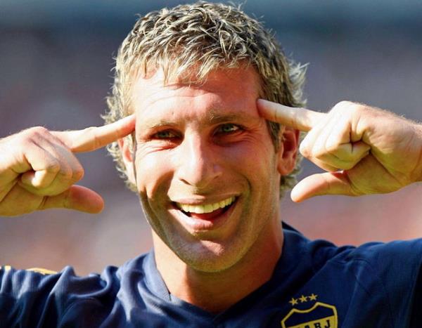 -Kolombiya manda kazanlan 3 penaltdan da yararlanamayan Arjantinli Martin Palermo, uluslararas bir mata 'En ok penalt karan futbolcu' oldu...