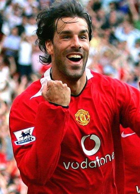 -Van Nistelrooy'un kendisi gibi furbolcu olan dedesi rakibini yumruklamaktan 15 ma ceza alm...