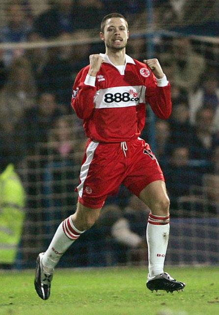 -2002'de Middlesbrough golcs Malcolm Christie, Manchester United manda son dakika gol attktan sonra taraftarna kotu ancak gol sevincini abartnca enesi krld...